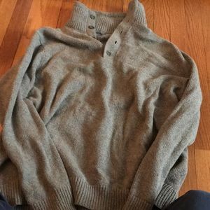 Grey gap sweater